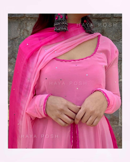 Flowy Layers Anarkali Hayaposh India.