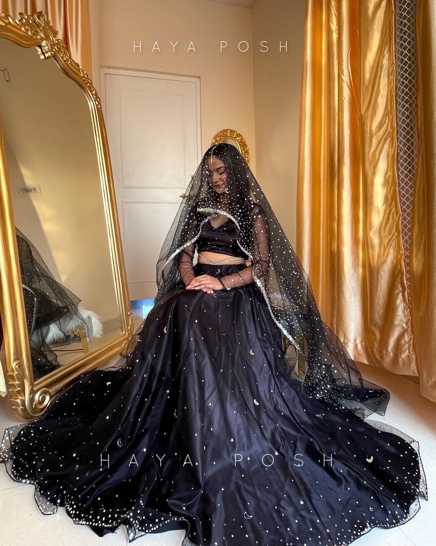 Black Moon Lehenga Lehenga Hayaposh India.