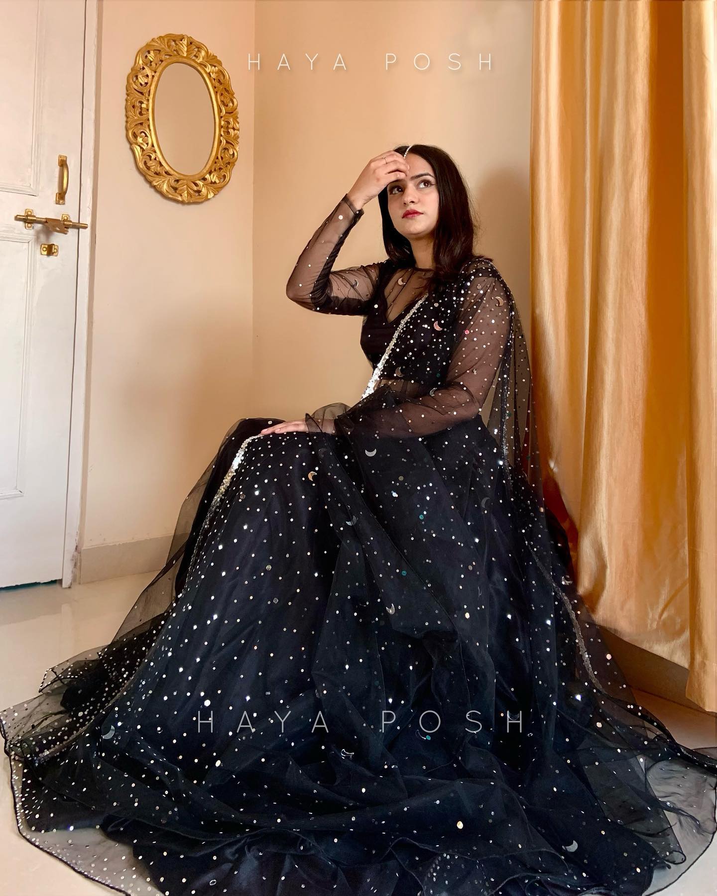 Black Moon Lehenga Lehenga Hayaposh India.
