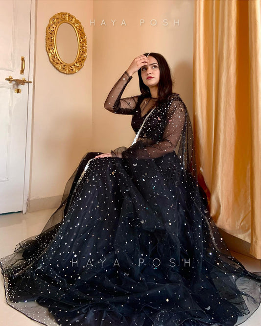 Black Moon Lehenga Lehenga Hayaposh India.