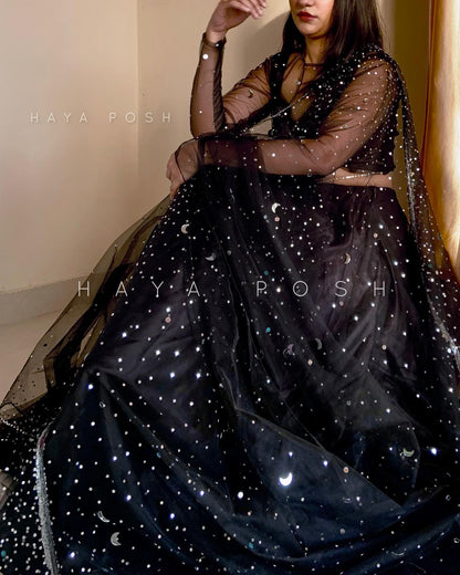Black Moon Lehenga Lehenga Hayaposh India.