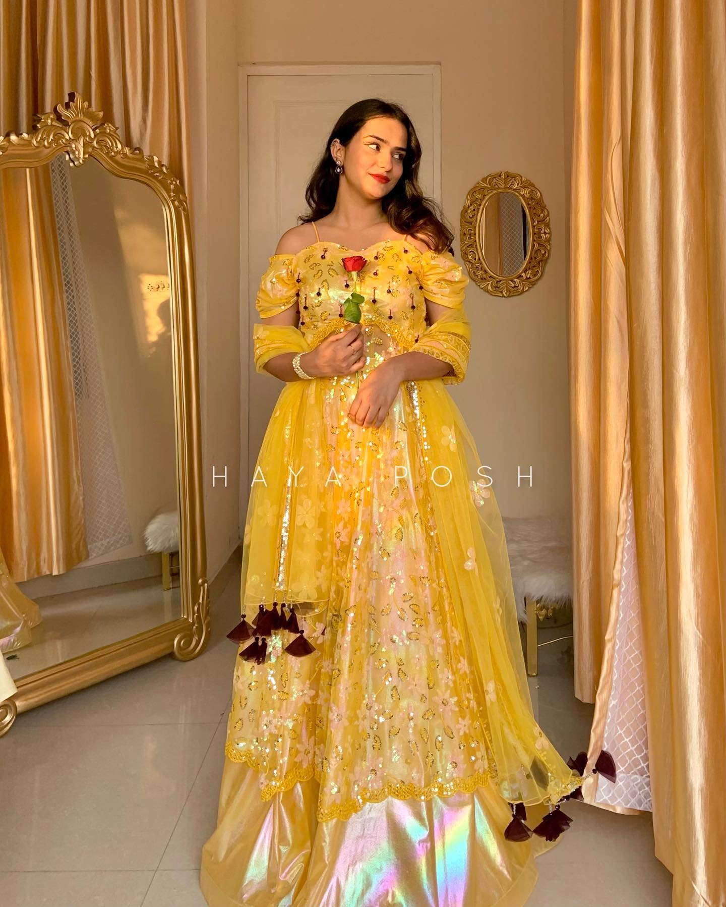 Belle Lehenga Hayaposh India.