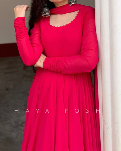 Gulabi Seher Anarkali Hayaposh India.