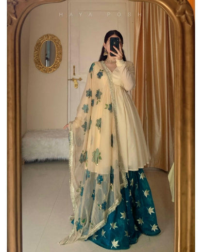 Shehzadi Gharara set Gharara Hayaposh India.