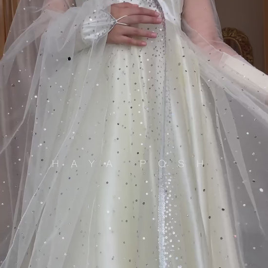 White Moon Lehenga Lehenga Hayaposh India.